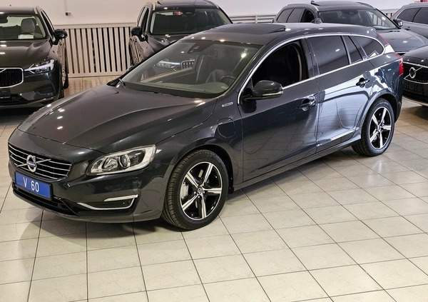 Volvo V60 cena 79900 przebieg: 231000, rok produkcji 2014 z Jeziorany małe 562